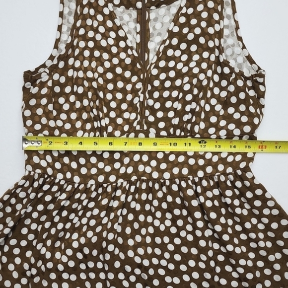 J. Crew Women's Jacquard Peplum Top Brown White Polka Dots Sleeveless Sz  10 - Picture 13 of 13